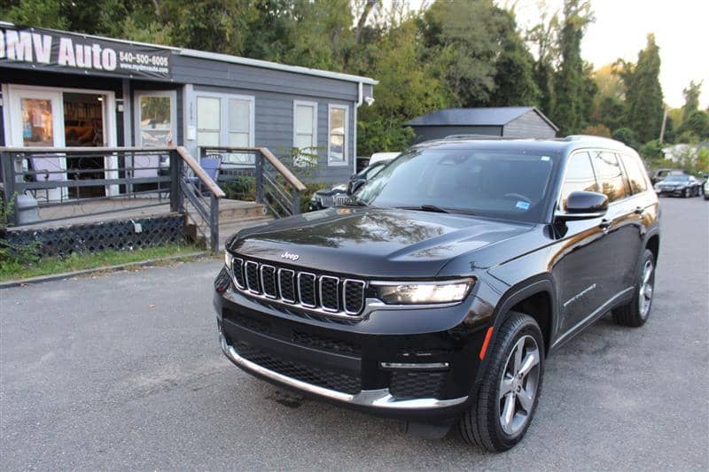 2021 Jeep Grand Cherokee L Limited, photo 1 of 11
