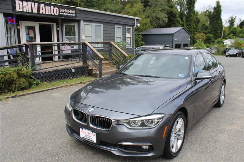 2016 BMW 3 Series 328i xDrive, photo 1 of 11