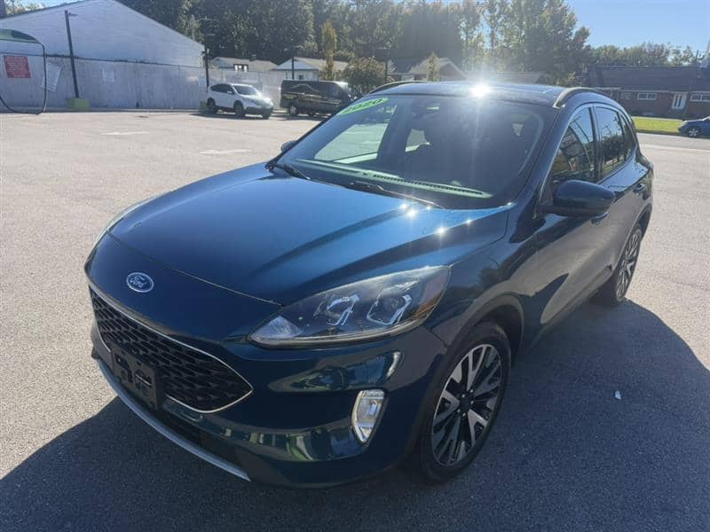 2020 Ford Escape SEL, photo 1 of 11