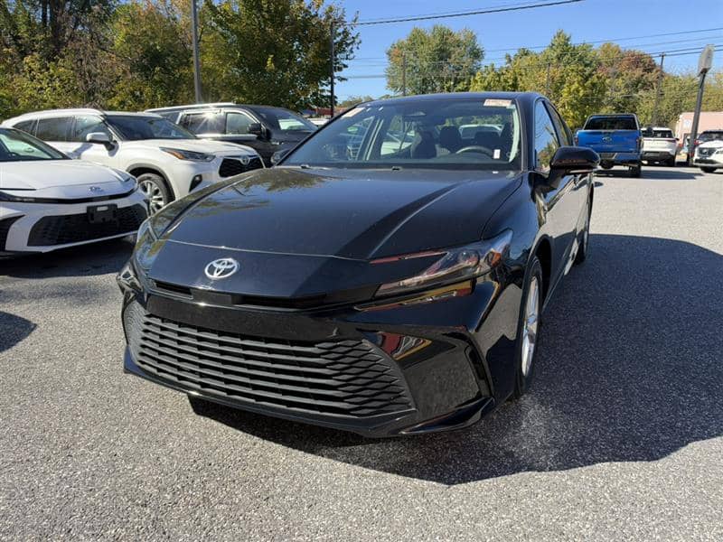 2025 Toyota Camry, photo 1 of 8