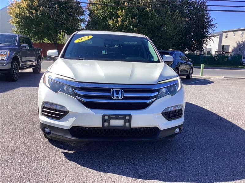 2018 Honda Pilot EX-L, photo 1 of 11