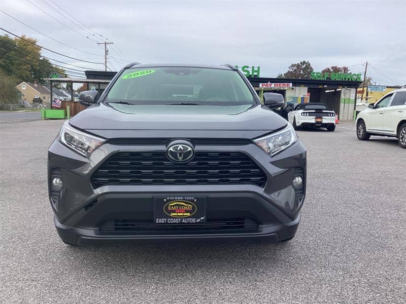 2020 Toyota RAV4 XLE Premium, photo 1 of 11