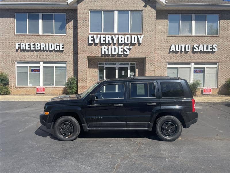 2015 Jeep Patriot Sport, photo 1 of 11