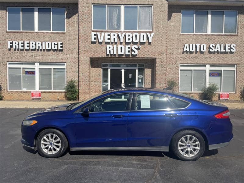 2015 Ford Fusion S, photo 1 of 11