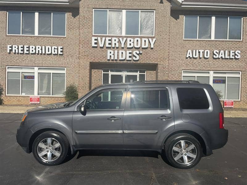 2013 Honda Pilot Touring, photo 1 of 11