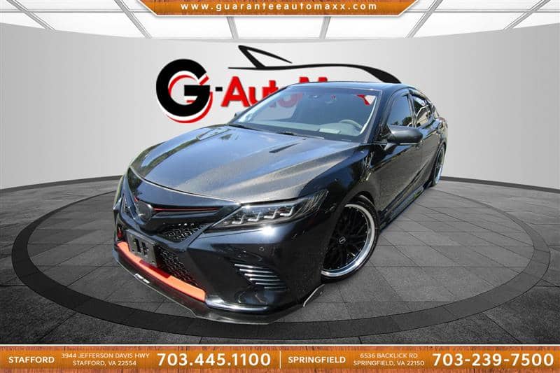2018 Toyota Camry V6, photo 1 of 11