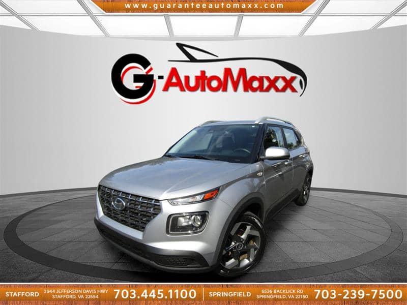 2023 Hyundai Venue SEL, photo 1 of 11