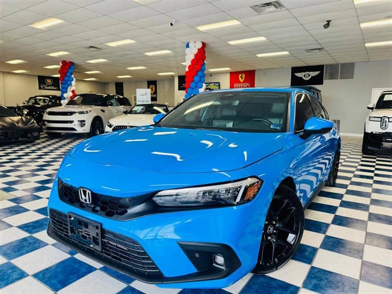 2022 Honda Civic Sport Touring, photo 1 of 11