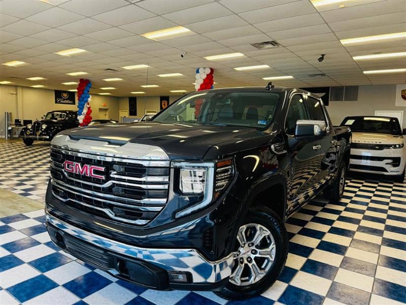 2025 GMC Sierra 1500 SLT, photo 1 of 11