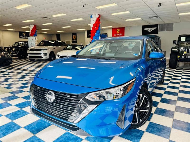 2025 Nissan Sentra SV, photo 1 of 11