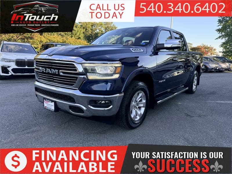 2021 RAM 1500 Laramie Crew Cab 4WD, photo 1 of 11