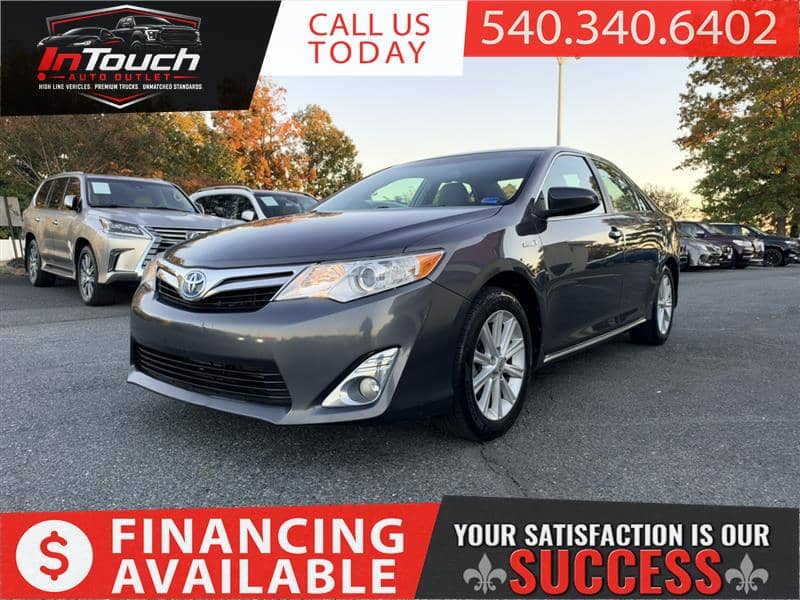 2013 Toyota Camry Hybrid XLE Sedan, photo 1 of 11