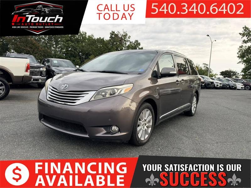 2017 Toyota Sienna Limited AWD w/Navigation System and Sunroof BSM, photo 1 of 11