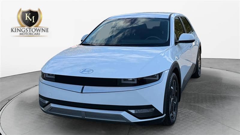 2024 Hyundai Ioniq 5 SE Standard Range, photo 1 of 11