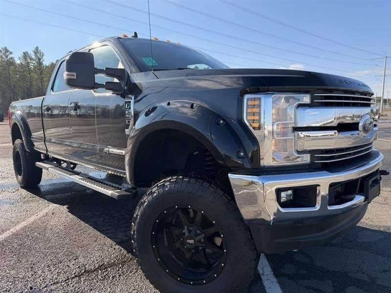 2019 Ford F-250 Lariat, photo 1 of 11