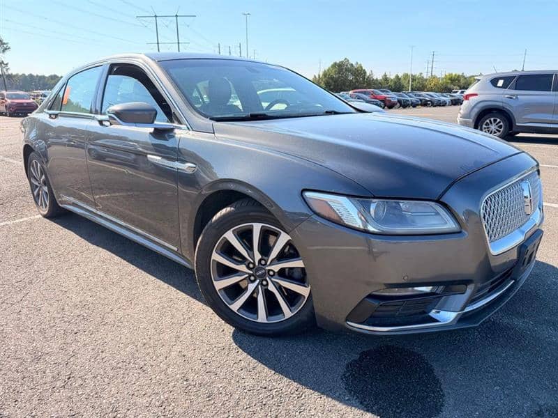 2018 Lincoln Continental Premiere