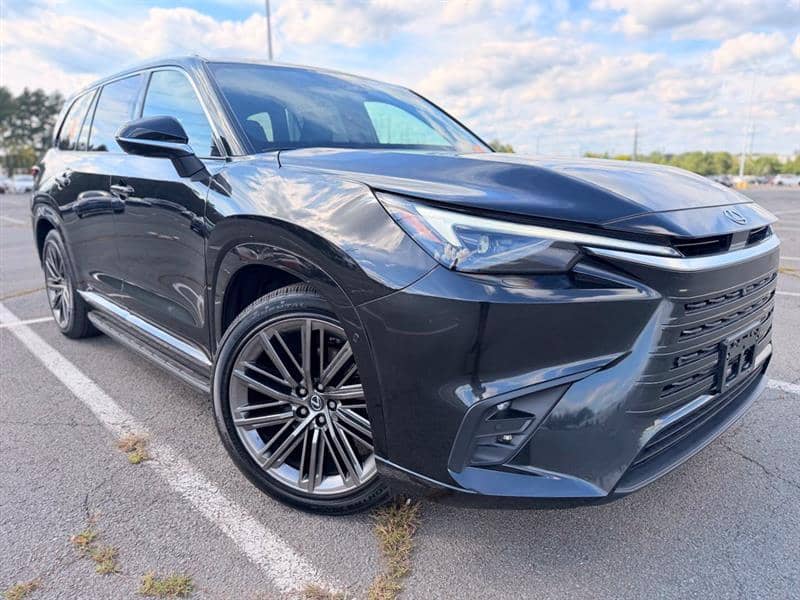 2025 Lexus TX Luxury, photo 1 of 11