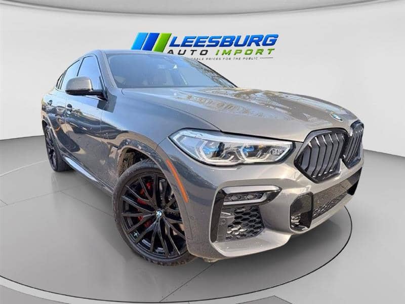 2022 BMW X6 M50i, photo 1 of 11