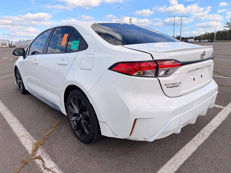 2025 Toyota Corolla SE, photo 1 of 11