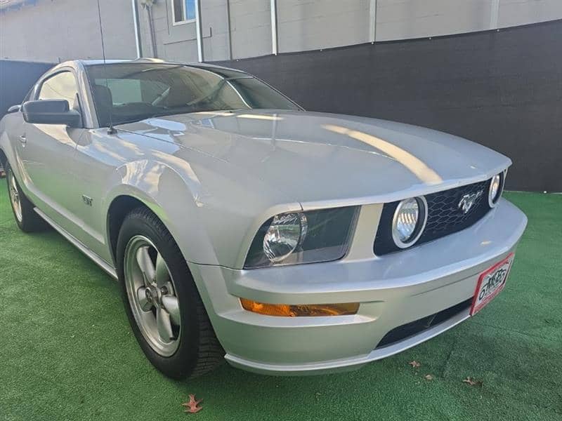 2007 Ford Mustang GT, photo 1 of 11