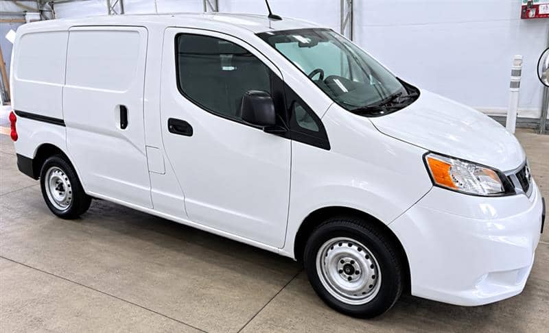 2020 Nissan NV200 S, photo 1 of 2