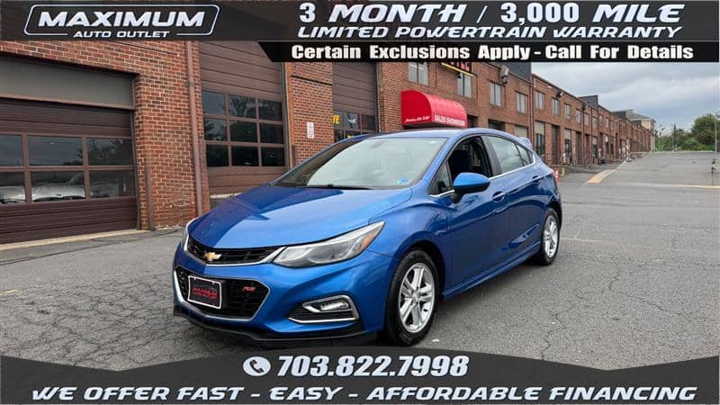 2017 Chevrolet Cruze LT, photo 1 of 11