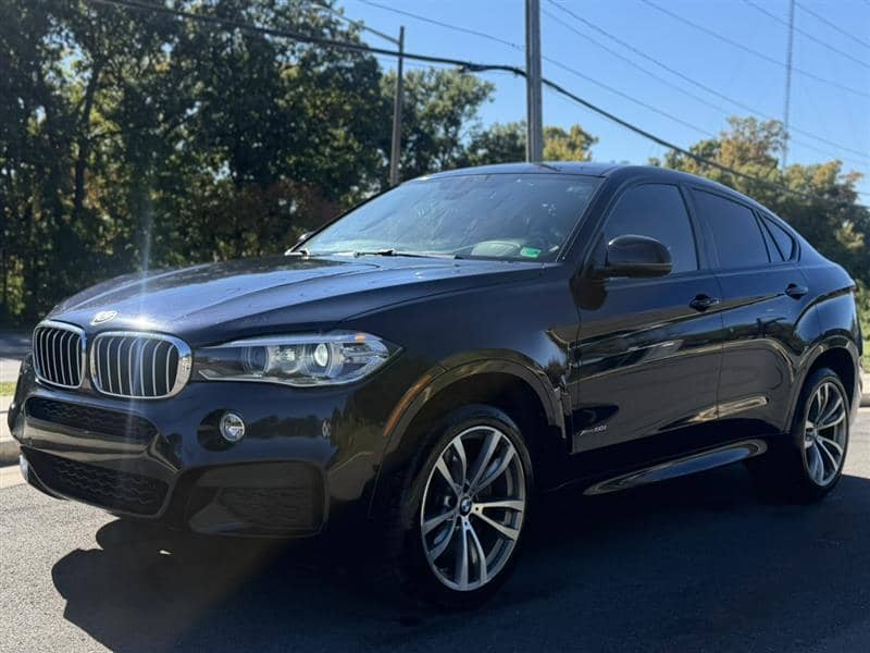 2015 BMW X6 xDrive50i, photo 1 of 11