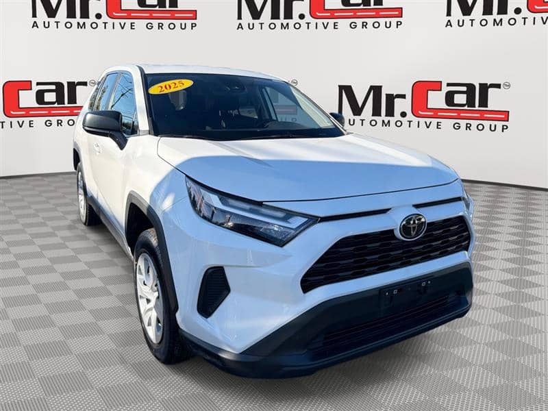 2025 Toyota RAV4 LE, photo 1 of 11