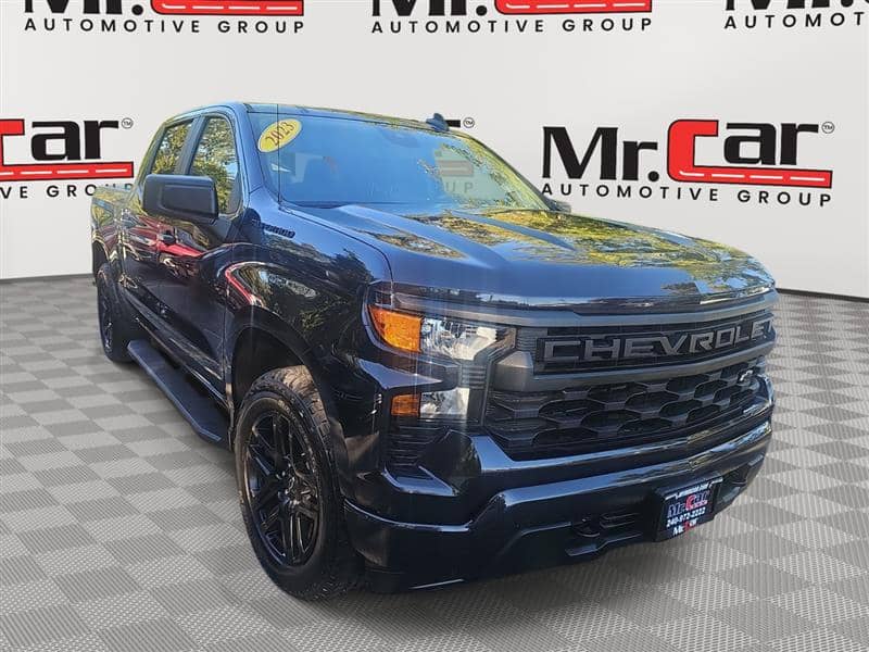 2023 Chevrolet Silverado 1500 Custom, photo 1 of 11