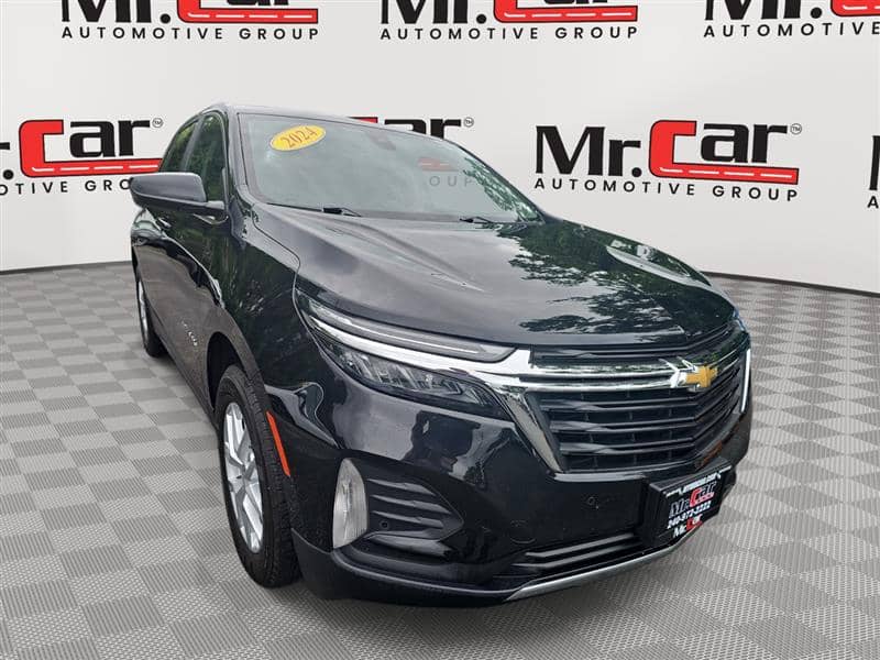 2024 Chevrolet Equinox LT, photo 1 of 11
