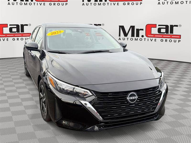 2025 Nissan Sentra SV, photo 1 of 11