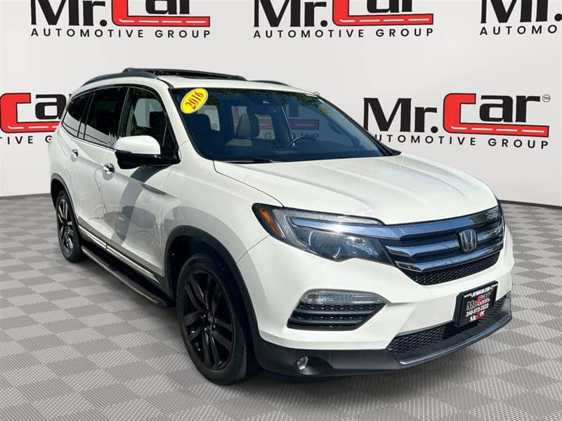 2016 Honda Pilot Touring, photo 1 of 11
