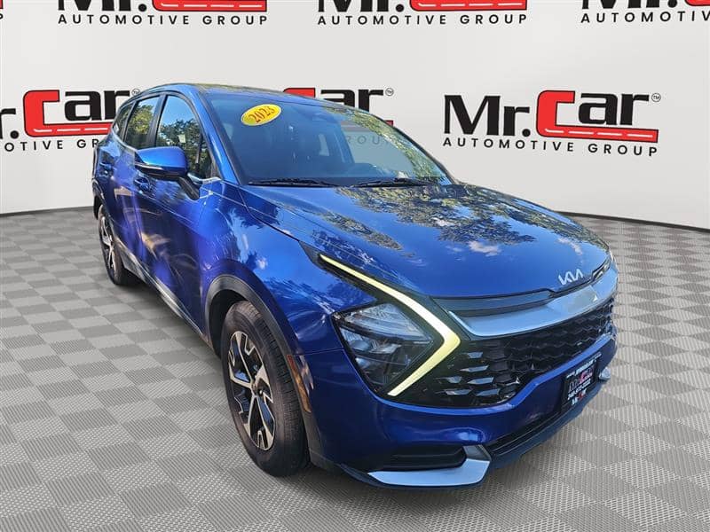 2023 Kia Sportage EX, photo 1 of 11