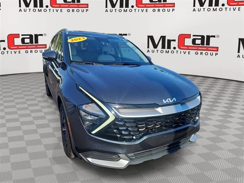 2023 Kia Sportage EX, photo 1 of 11