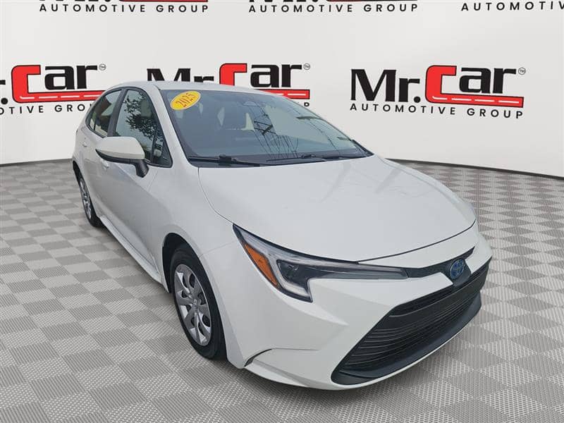 2025 Toyota Corolla Hybrid, photo 1 of 11