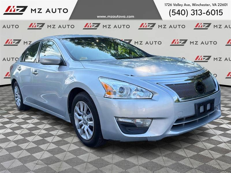 2013 Nissan Altima 2.5 S, photo 1 of 11