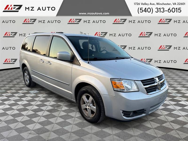2010 Dodge Grand Caravan SXT, photo 1 of 11