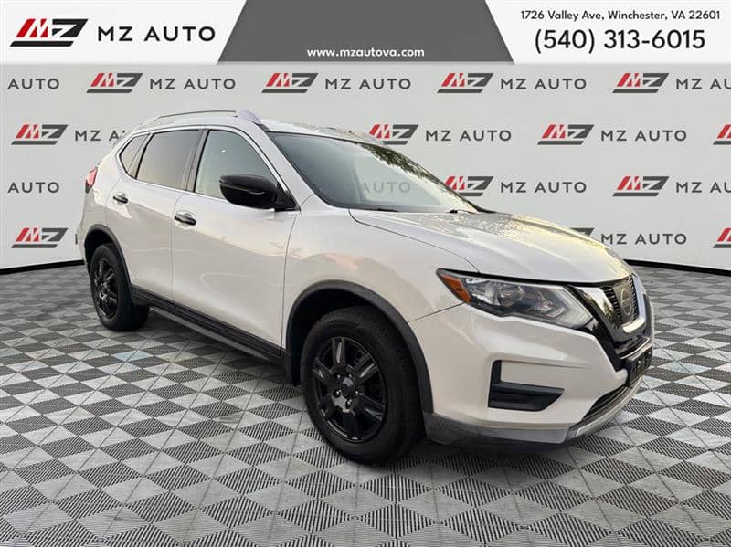 2017 Nissan Rogue S, photo 1 of 11