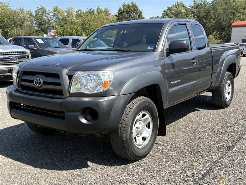 2009 Toyota Tacoma, photo 1 of 11