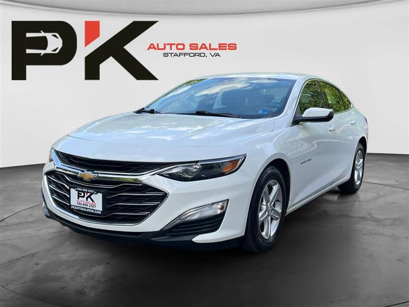 2022 Chevrolet Malibu LS, photo 1 of 11