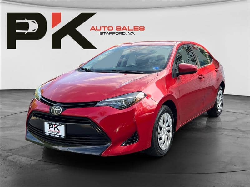 2019 Toyota Corolla LE, photo 1 of 11