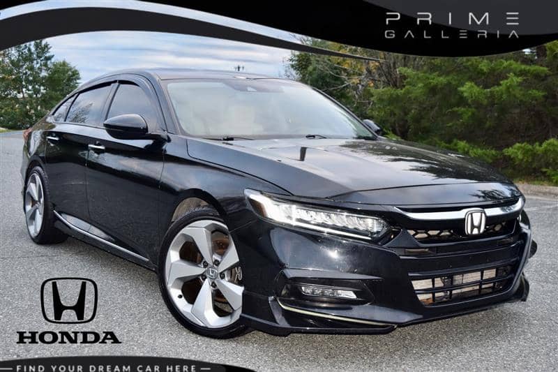 2018 Honda Accord Touring 2.0T, photo 1 of 11