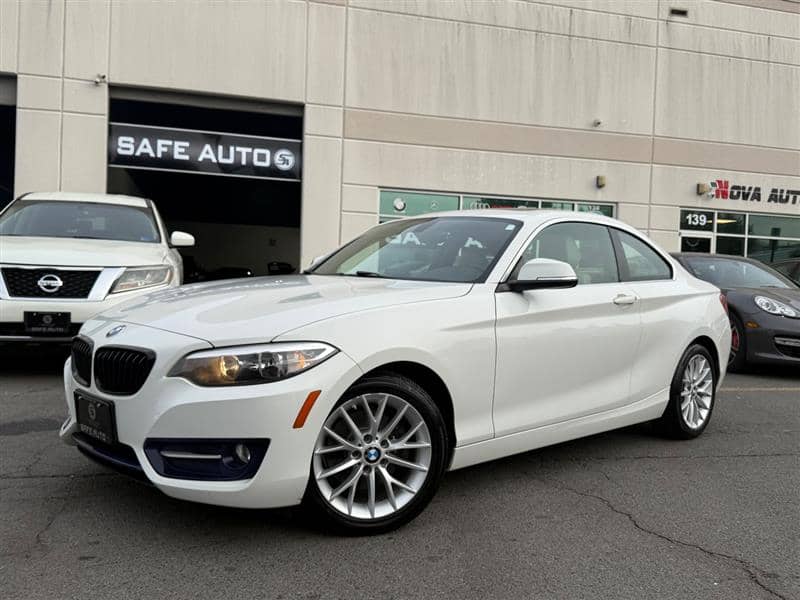 2016 BMW 2 Series 228i, photo 1 of 11