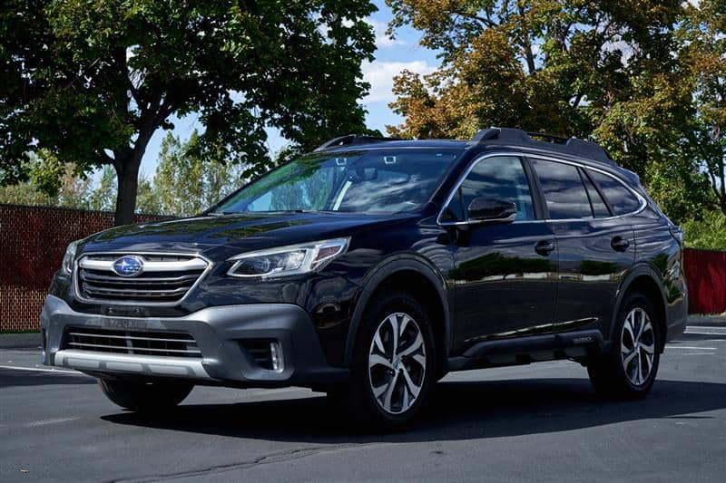 2021 Subaru Outback Limited, photo 1 of 11