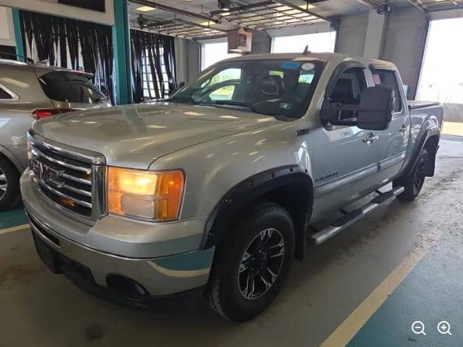 2013 GMC Sierra 1500 SLT, photo 1 of 10