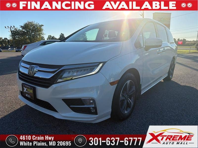 2018 Honda Odyssey Touring, photo 1 of 11