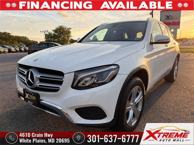 2017 Mercedes-Benz GLC 300, photo 1 of 11