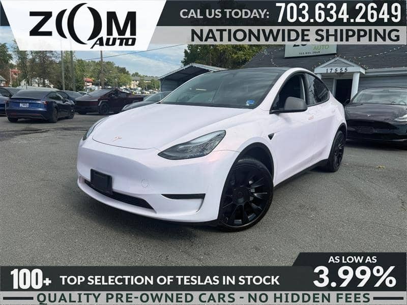 2024 Tesla Model Y Long Range AWD, photo 1 of 11