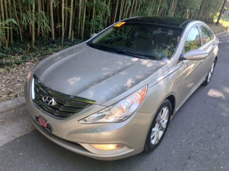 Limited Sedan 4D