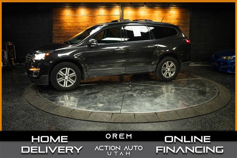 2016 Chevrolet Traverse LT, photo 1 of 11